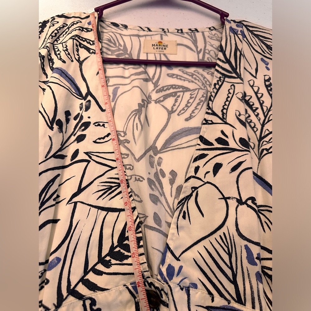 Marine Layer Classic Floral Print Dress in Deep V-Neck Button up soft - Picture 12 of 16